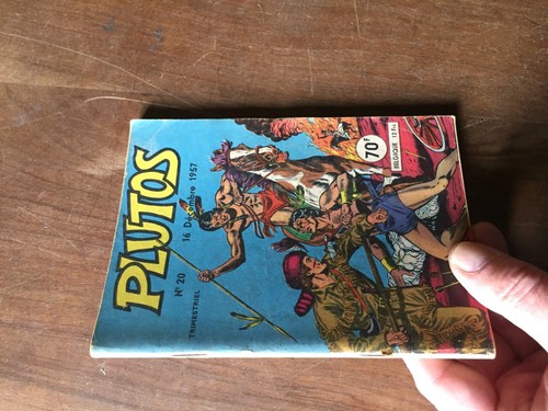 Petit format plutos - petit,