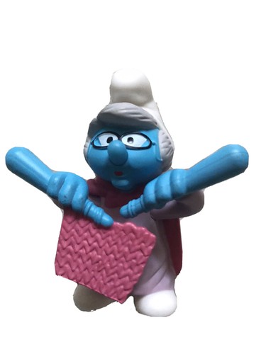 Figurine mémé schtroumpf - mémé,