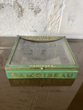 Biscuits de MONTREUIL DAMOISEAU-Ancien couvercle boite tole lithographiée/ verre