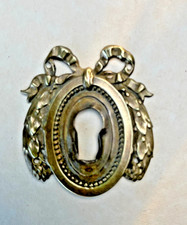 ANCIENNE ENTRÉE DE CLÉ SERRURE en LAITON  ,style LOUIS XVI