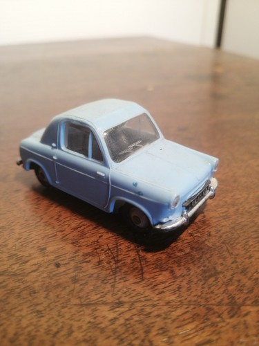 Miniature norev vespa 400 - norev,