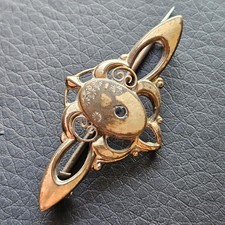 Broche ancienne époque Napoléon III ajourée raffinée plaqué or pierre centrale