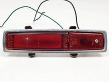 feu latéral droit pour