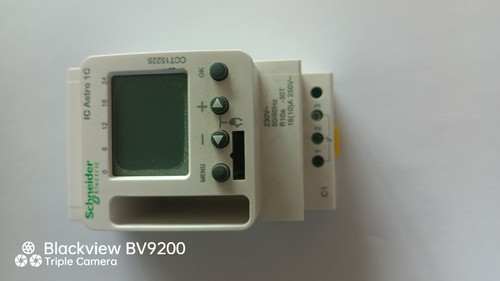 Schneider cct15225 horloge - cct15225,