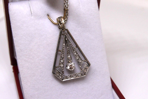 Collier avec pendentif - avec,