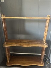 Ancienne étagère en bois