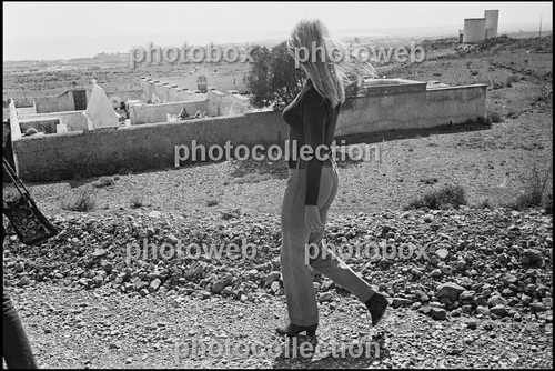 Brigitte bardot exclusive - -,
