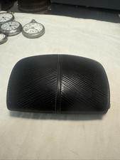 Louis Vuitton Petit porte-monnaie Portefeuille Demi Lune en cuir épi