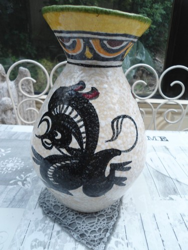 Vase des annees 1960 avec - des,