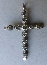 Croix  argent massif  éclats