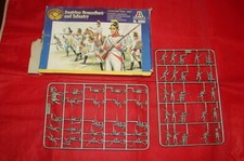 ITALERI 1/72 GRENADIERS INFANTERIE AUTRICHE NAPOLEONIC WARS 1816/7 6005 BOITE