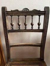 Chaise Henri II cannée en