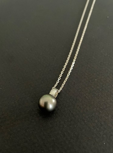 Collier blanc pendentif - en,