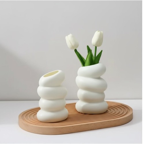 Vase design blanc - , ondulé
