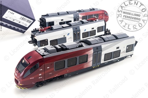 Vitrains 1109 treno - treno, 245