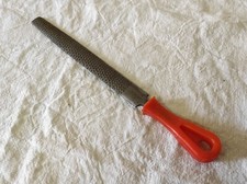 Outil à main Ancienne Râpe à bois Demi-Ronde 30,5 cm