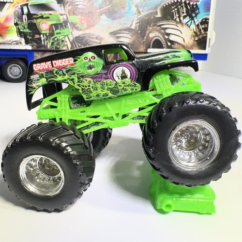 2006 hot wheels - monster, jam