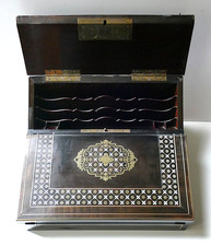 Coffret écritoire marqueté Tahan à Paris fournisseur de l'Empereur Napoléon III