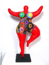 Figurine Nana en rouge 34 cm