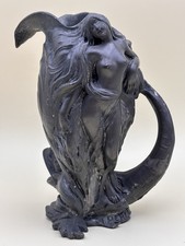 Vase pichet decoratif femme et