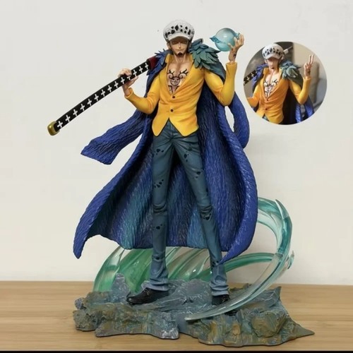 Trafalgar law figure - figure, piece