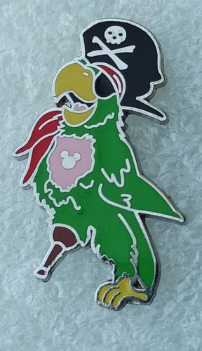 Pins hidden parot - parot, disneyland
