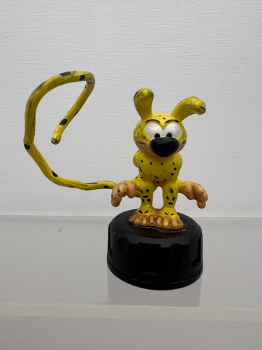 Figurine marsupilami sur - , socle