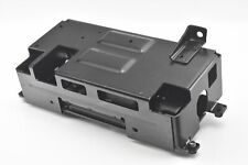 4M0915399F Base de fixation du