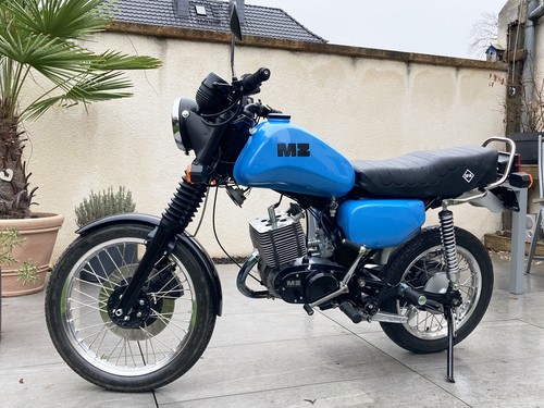 Etz 150 125 - 251, arrière