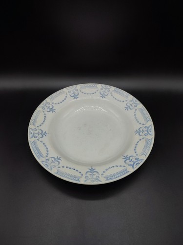 Ancienne assiette creuse