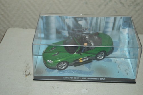 Voiture diorama jaguar - voiture,