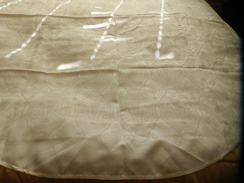 Nappe blanche ovale - de, fetes