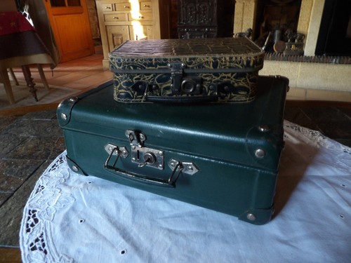 Anciennes valises carton - anciennes, valises,carton