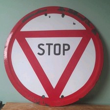 Plaque émaillée ancienne panneau émaillé routier automobile STOP Année 1950 1960