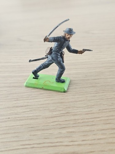Figurine plomb ancienne - figurine,