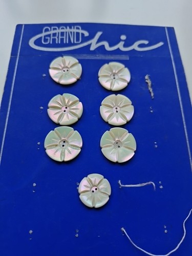 Boutons anciens nacre - boutons,