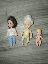 3 poupées Barbie  bébé