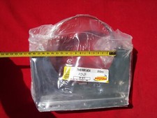 COLLIER MURAL POUR CONDUIT