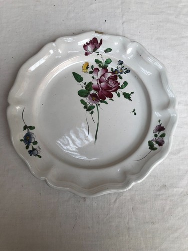 Grand plat faience - ,