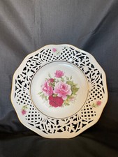 Plat en fine porcelaine ajourée allemande KAISER