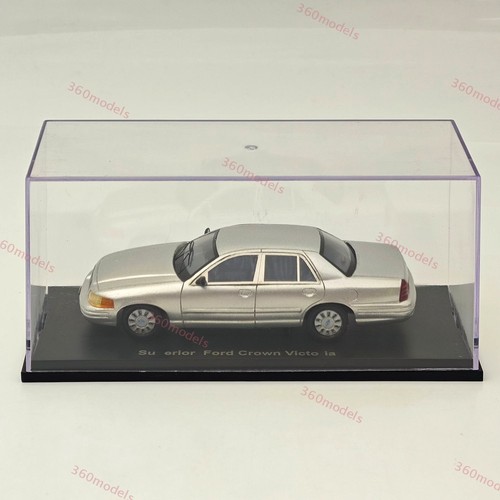 Ford crown victoria - 1/43,