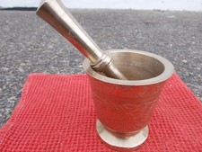 Ancien mortier et son pilon bronze - Trés lourd- Trés bon état -