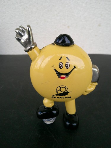 Briquet collector jaune - jaune, coupe