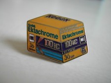 Pin's émaillé - KODAK pellicule EKTACHROME signé DEMONS & MERVEILLES