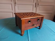 BELLE CHAUFERETTE A PIEDS.  EN