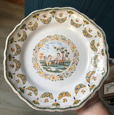 Assiette Petit Plat Faïence Moustiers Médaillon Mythologique Olérys Samson ?