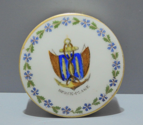 Petite boite porcelaine - -,