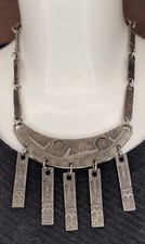 DHL collier style ethnique brutaliste vintage breloques 70s 80s