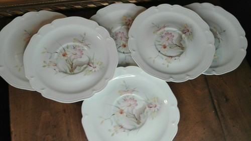 Anciennes petites assiettes - anciennes,