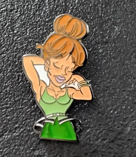 Pin dessin animé - pin’s, bd
